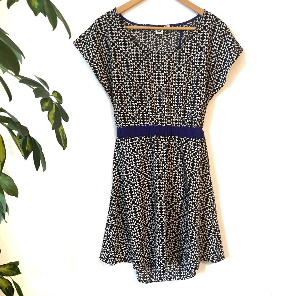 ROXY Summer black and white geometric dress